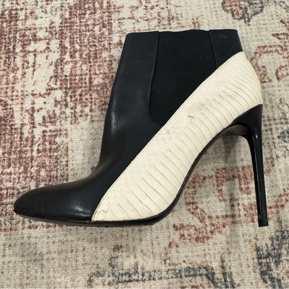 Rachel Zoe Gael Leather Snakeskin Trimmed Pointed-Toe Booties, Size 9